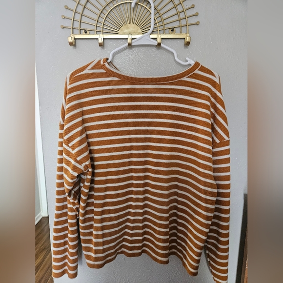 Striped Drop-Sleeve Top - Picture 3 of 4